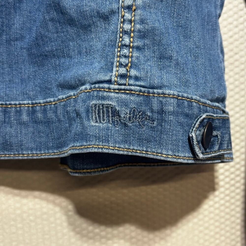 Kut from the Kloth Women's Medium Blue Stretch Denim Trucker Jacket Button Up - Picture 9 of 9